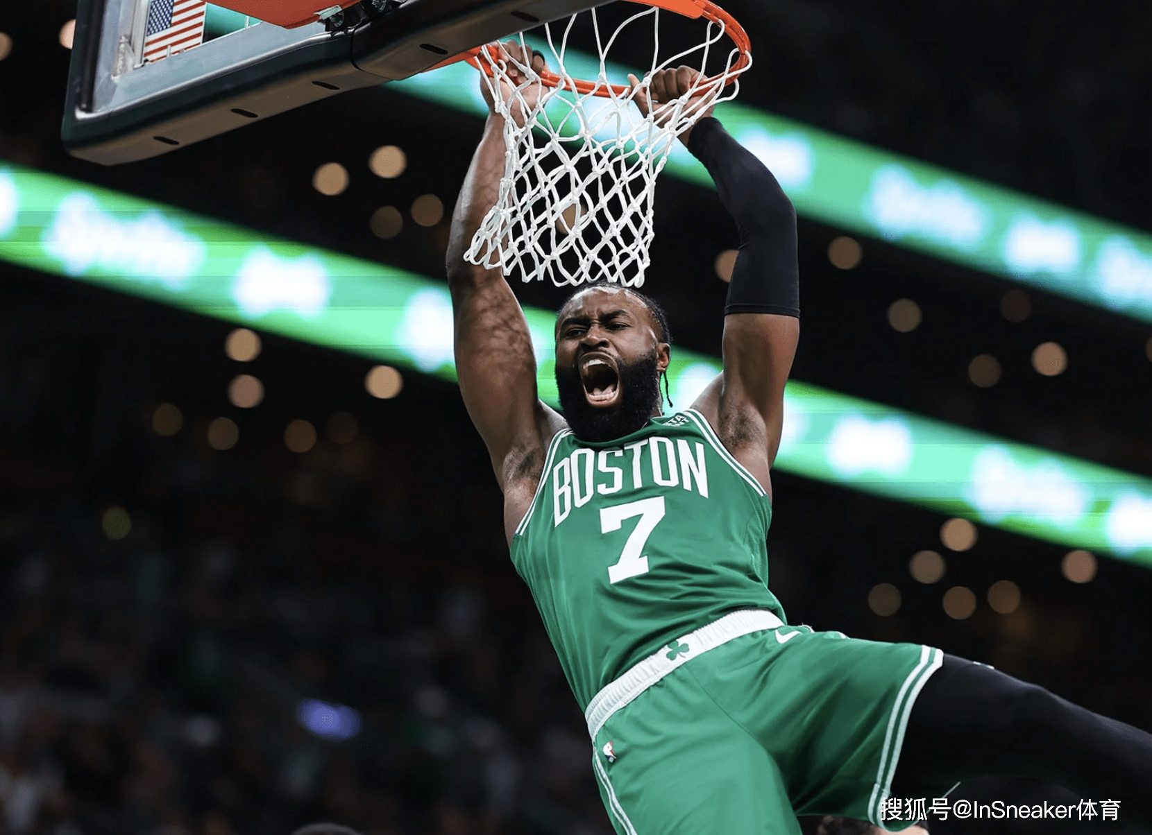 向中路运球 向中路运球