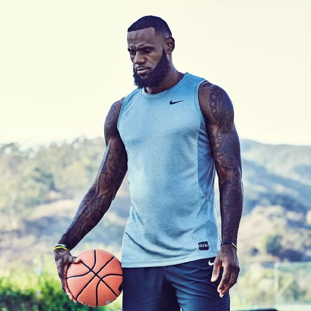 亟需一位高 亟需一位高